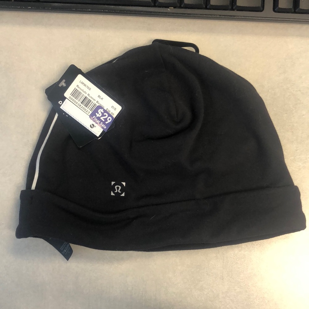 NWT Resolute Runner Beanie